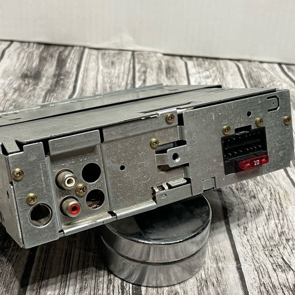 JVC KD-S550 car stereo receiver CD player *untested* but appears to be in guc - Picture 4 of 5